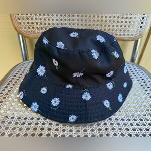 Alice + Olivia Reversible Daisy Patterned Bucket Hat